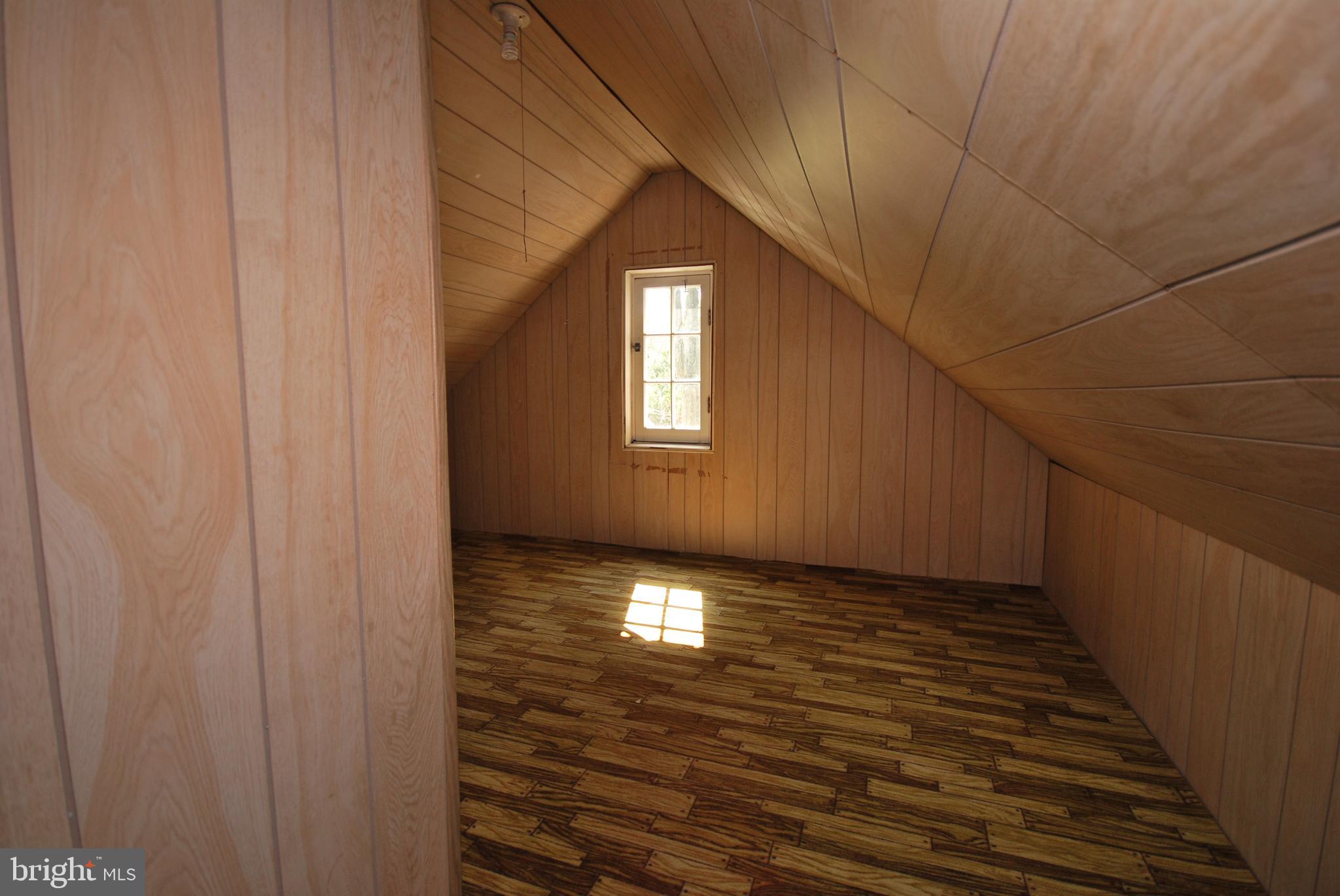 HIGHLAND VIEW - Residential Lease