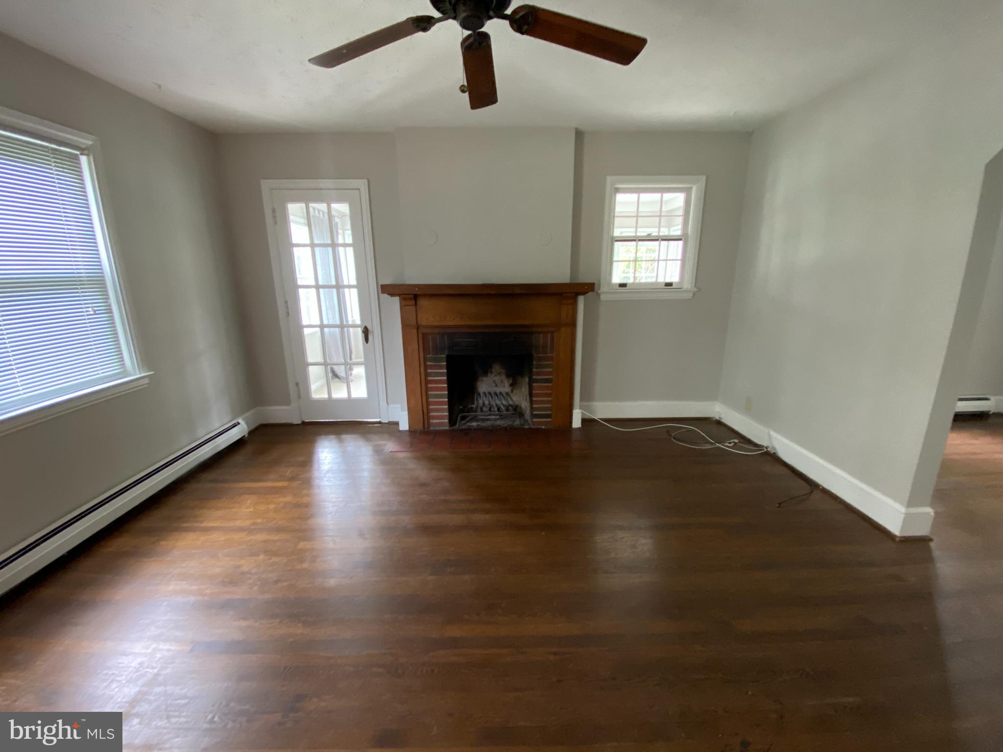 HIGHLAND VIEW - Residential Lease