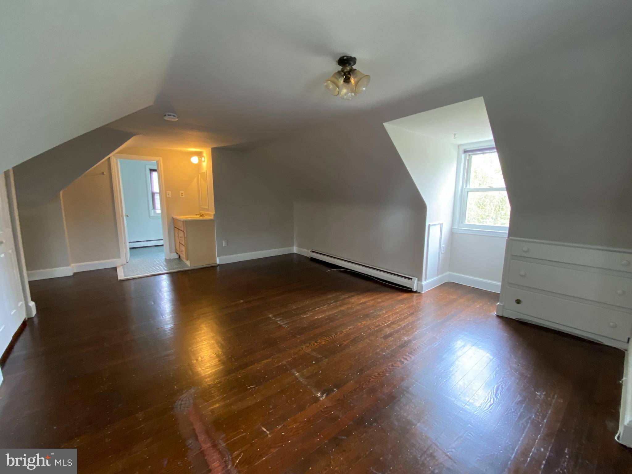 HIGHLAND VIEW - Residential Lease