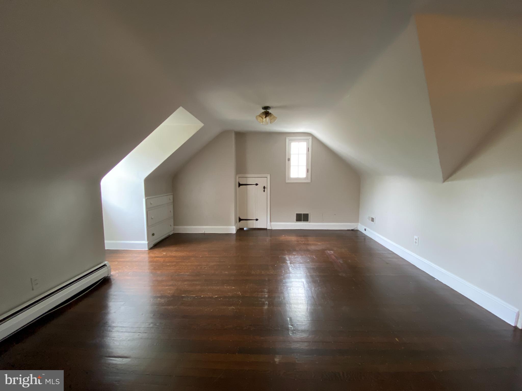 HIGHLAND VIEW - Residential Lease