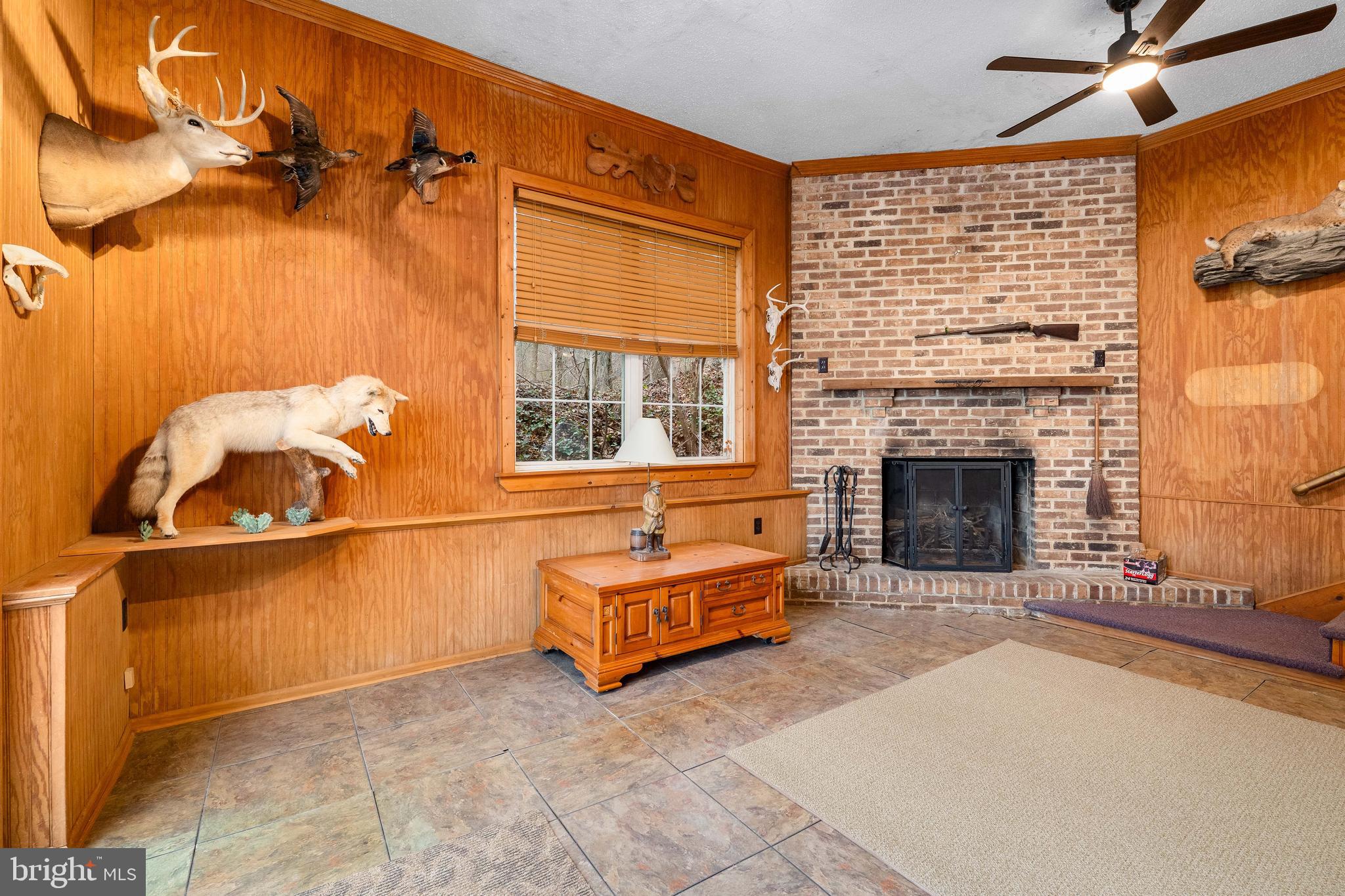 LEWIS SHORE - Residential