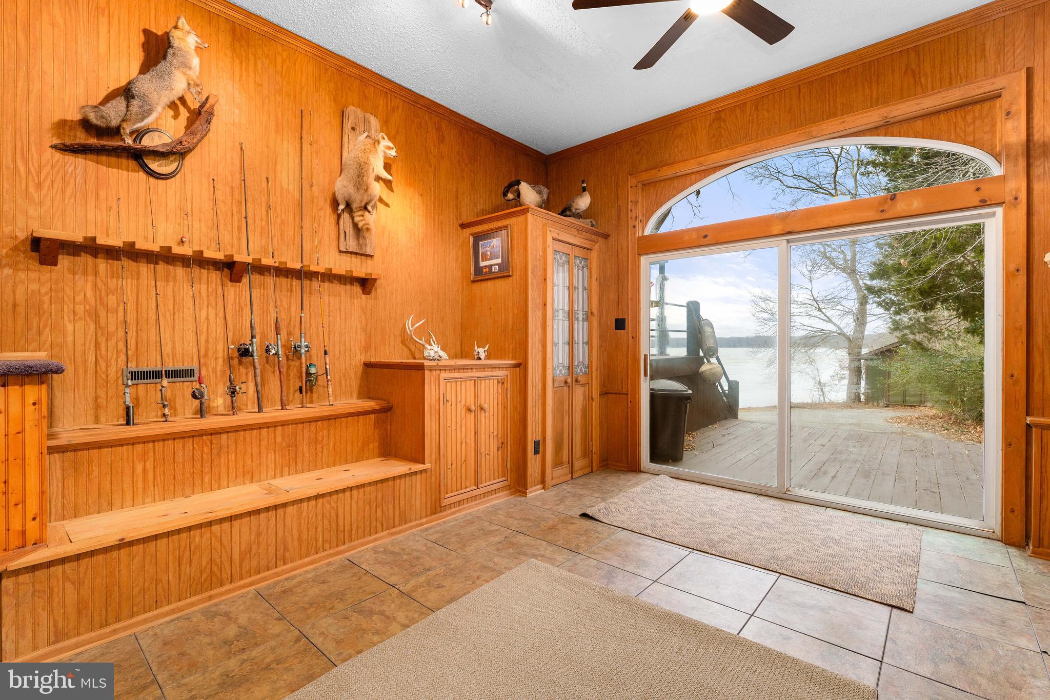 LEWIS SHORE - Residential