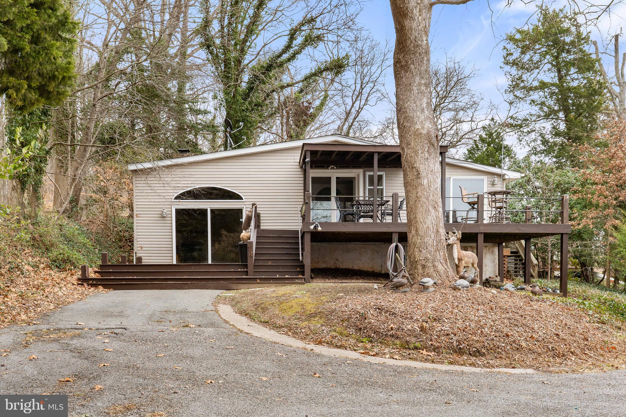 LEWIS SHORE - Residential