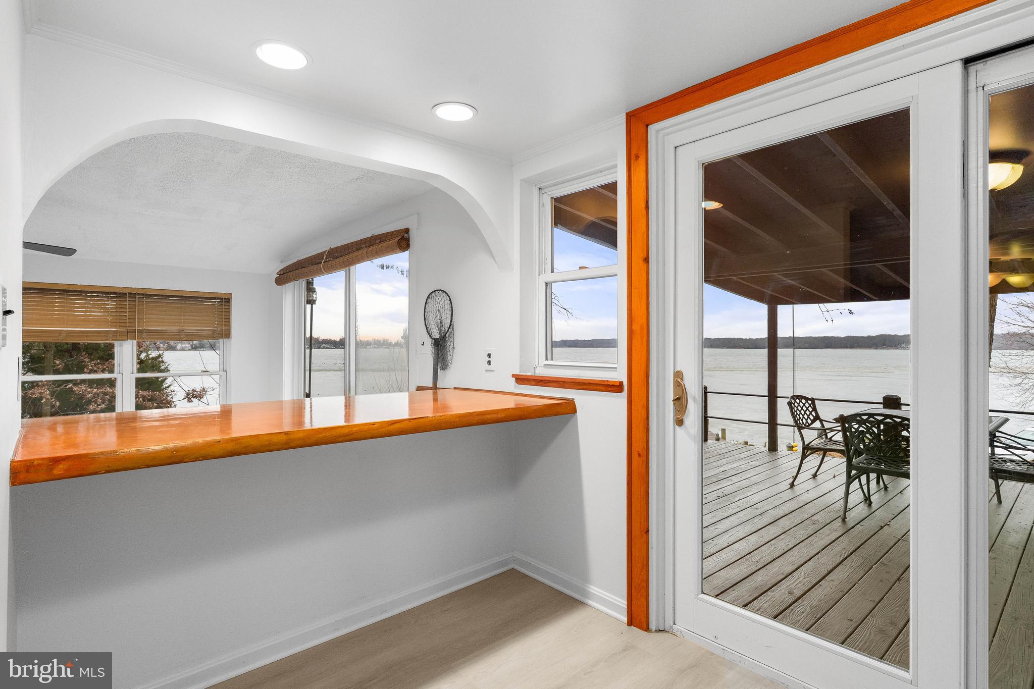 LEWIS SHORE - Residential