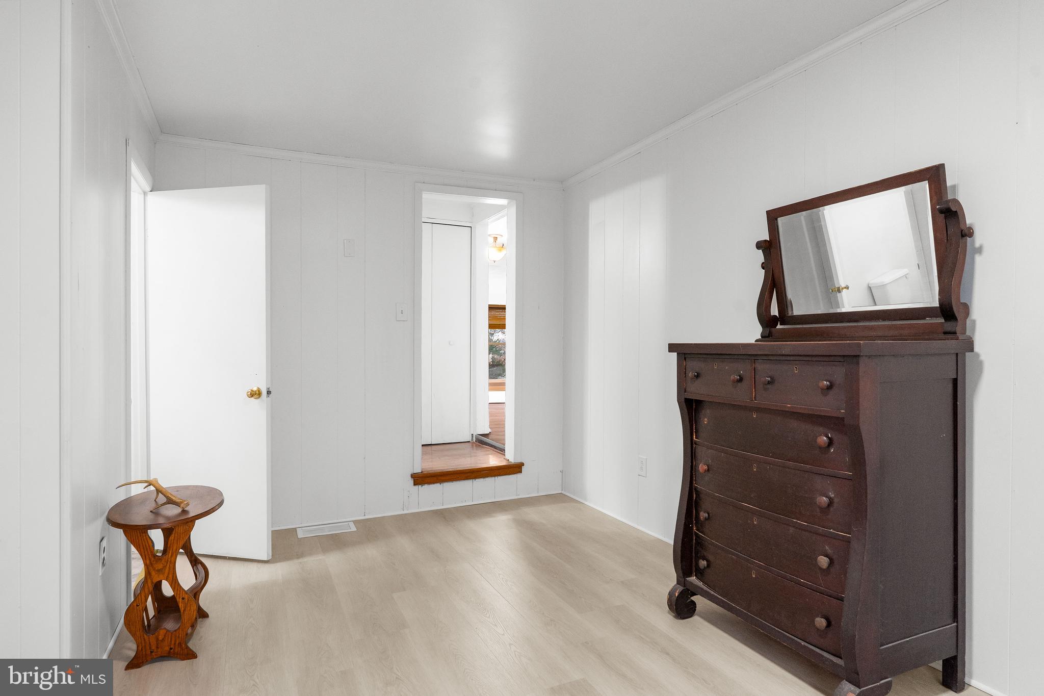 LEWIS SHORE - Residential