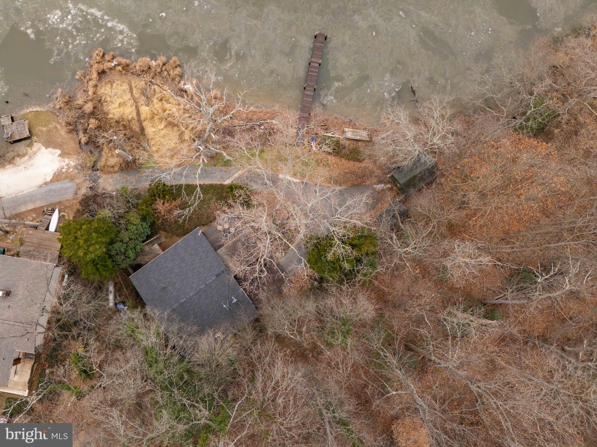 LEWIS SHORE - Residential