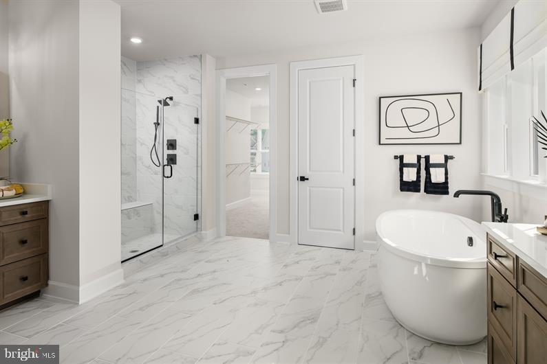 BRICKELL ESTATES - Residential