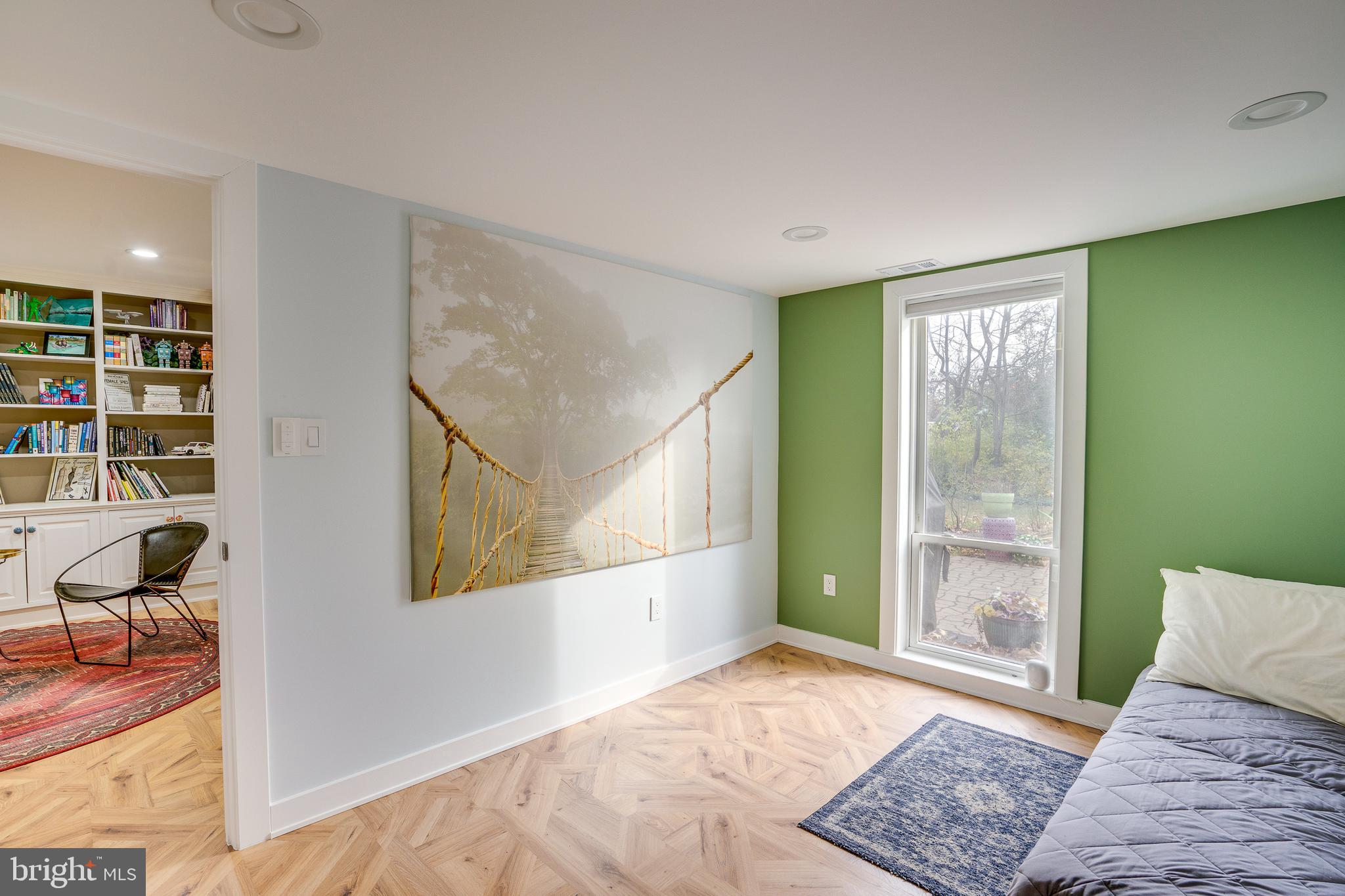 RESTON - Residential