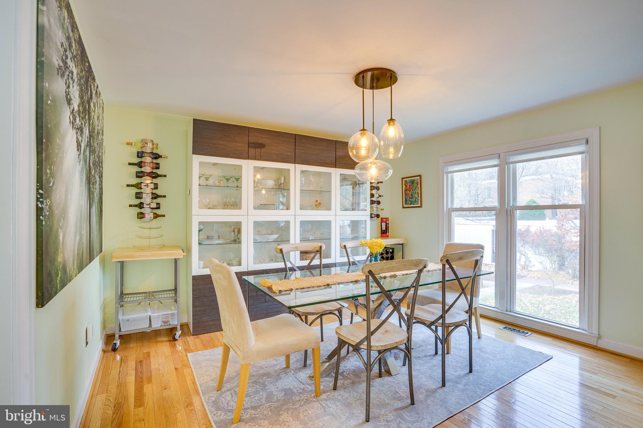 RESTON - Residential