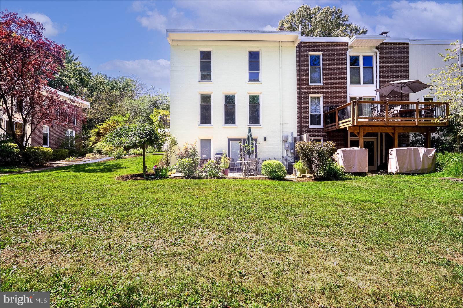 RESTON - Residential