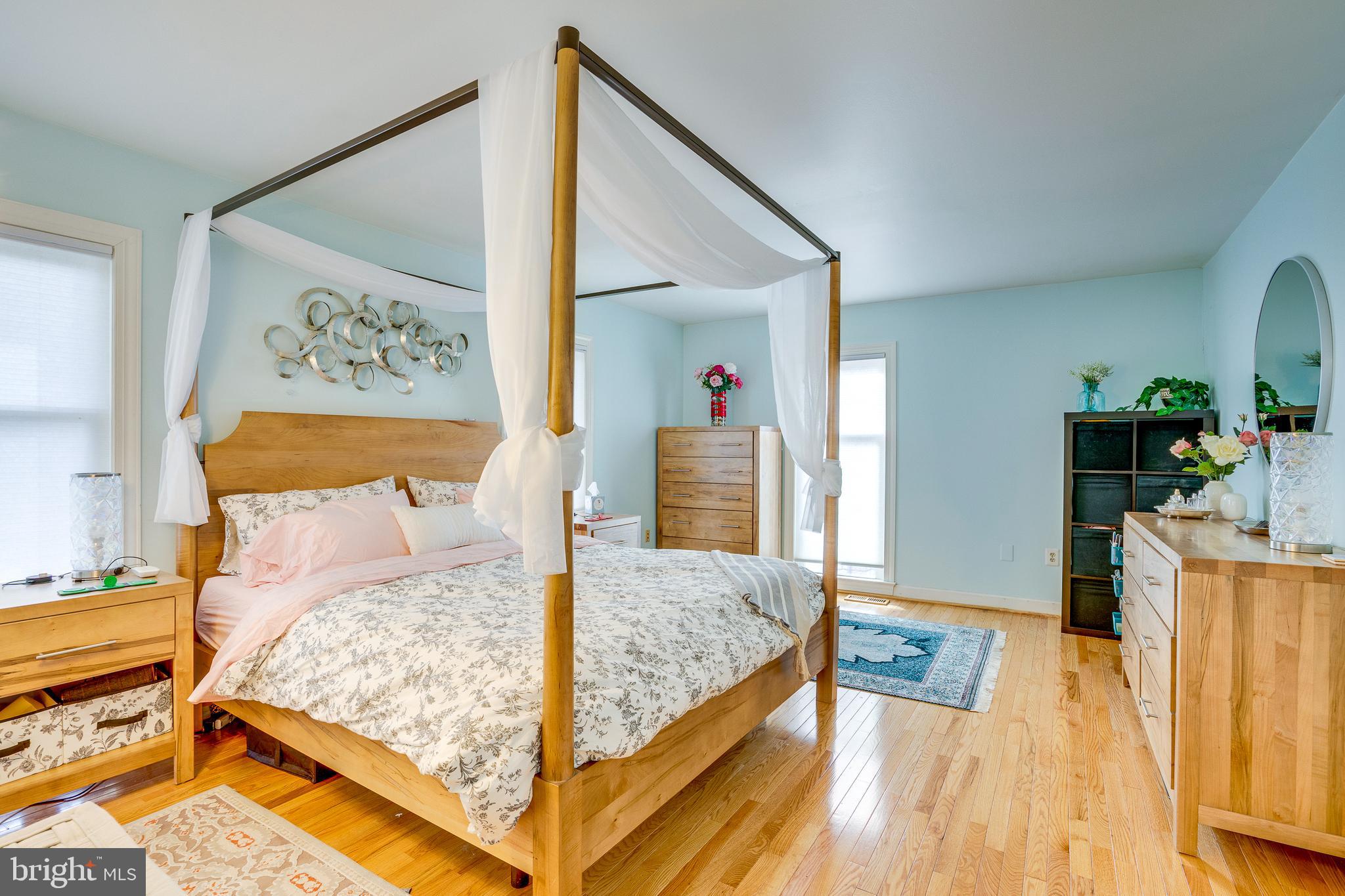 RESTON - Residential