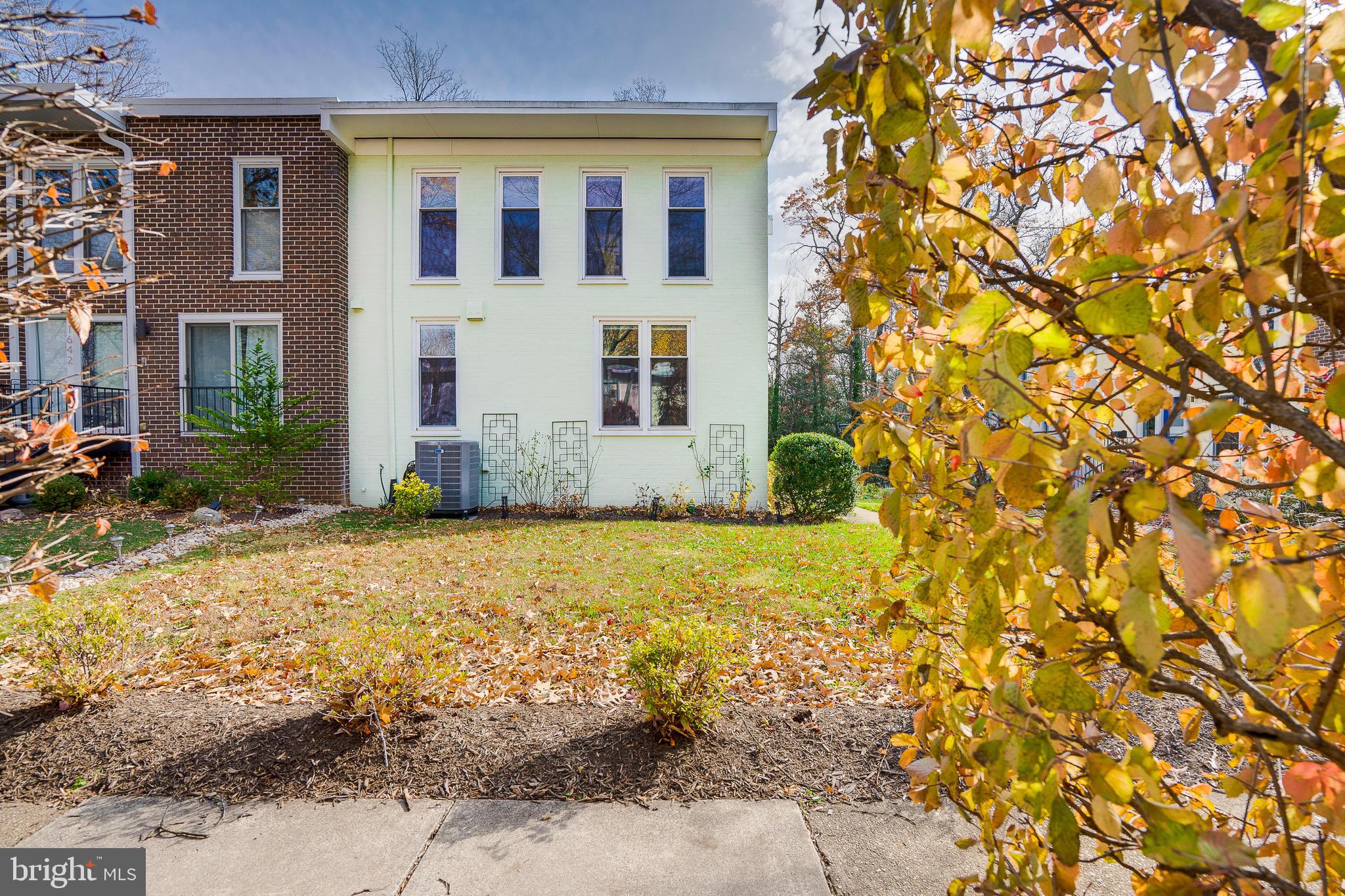 RESTON - Residential