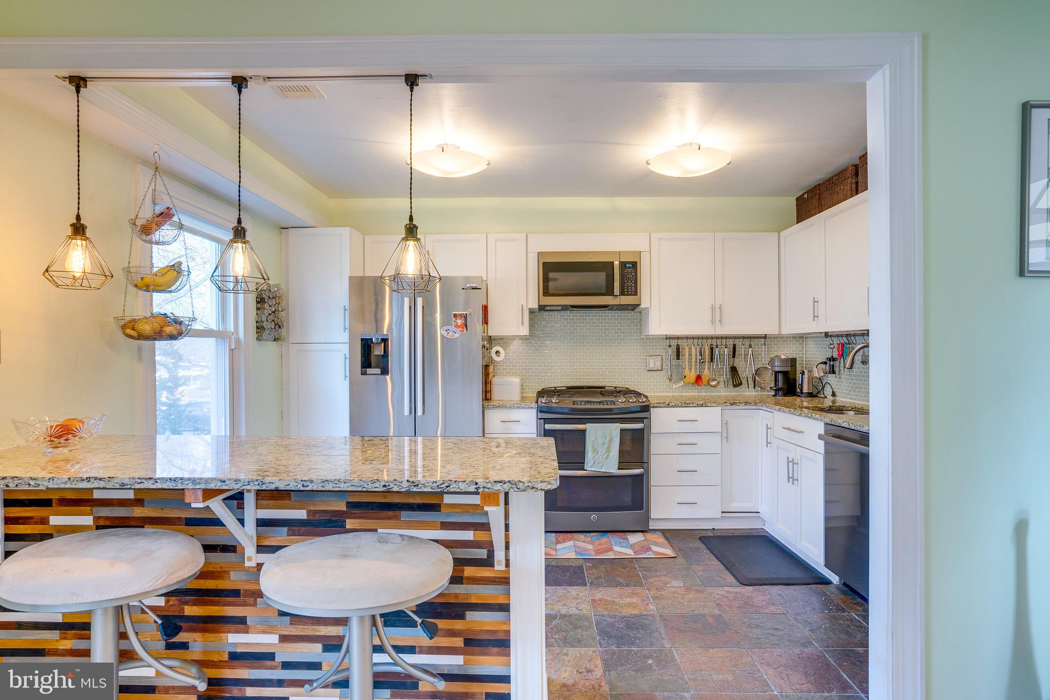 RESTON - Residential