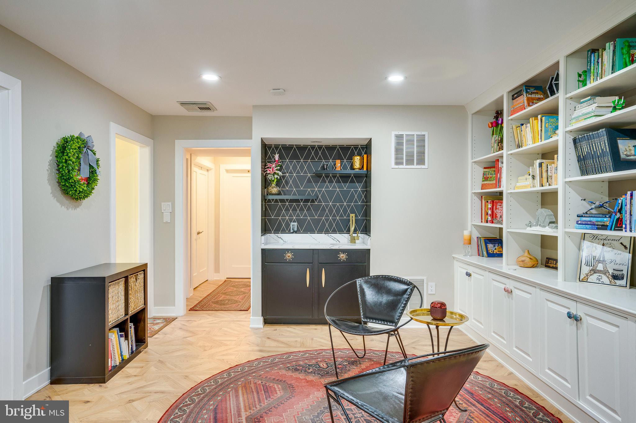 RESTON - Residential