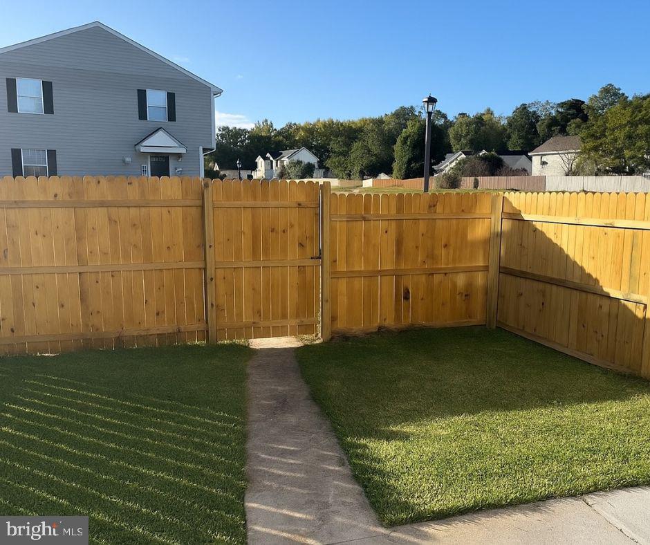 WESTBURY - Residential Lease