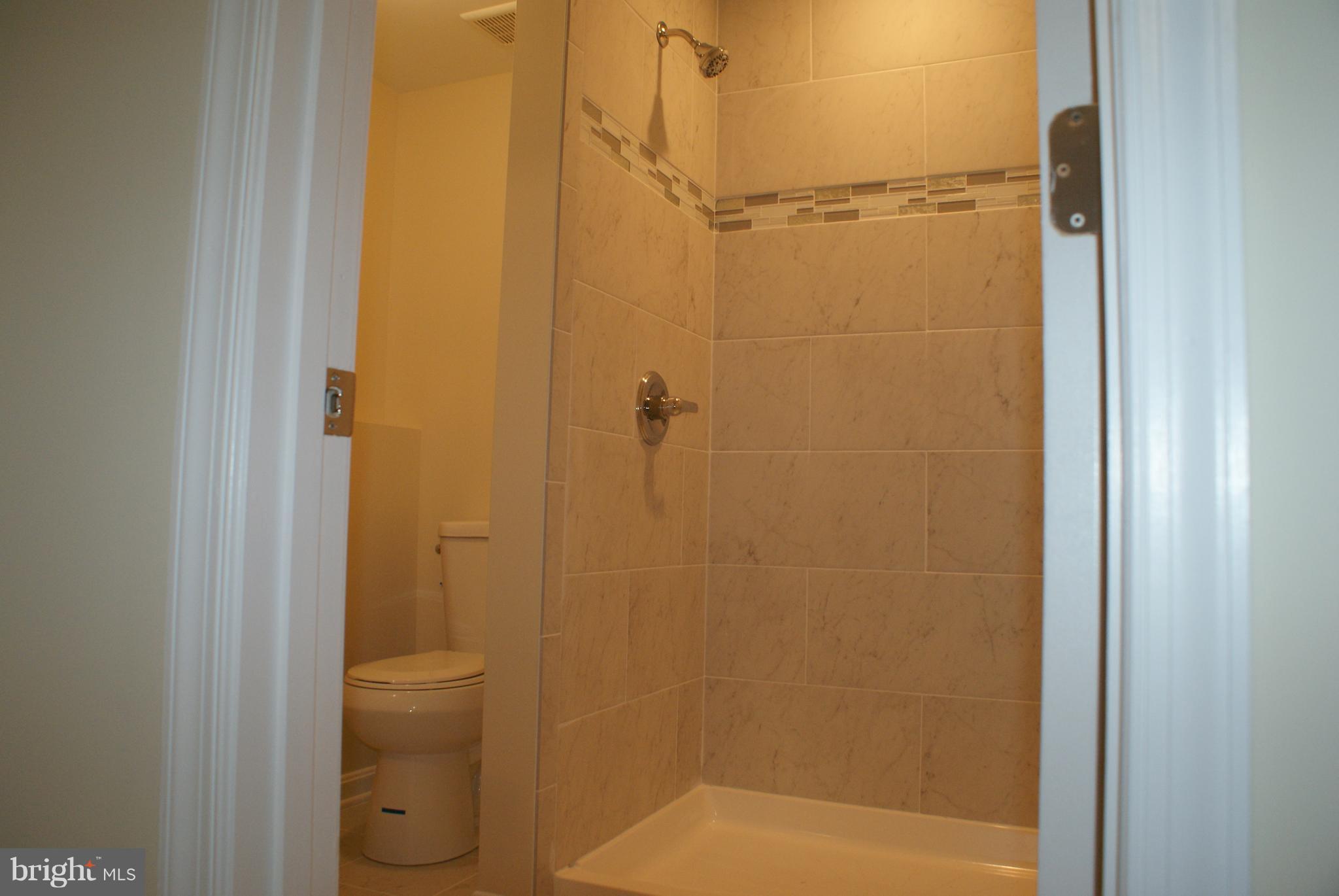 VALLEY STREAM ESTATES - Residential