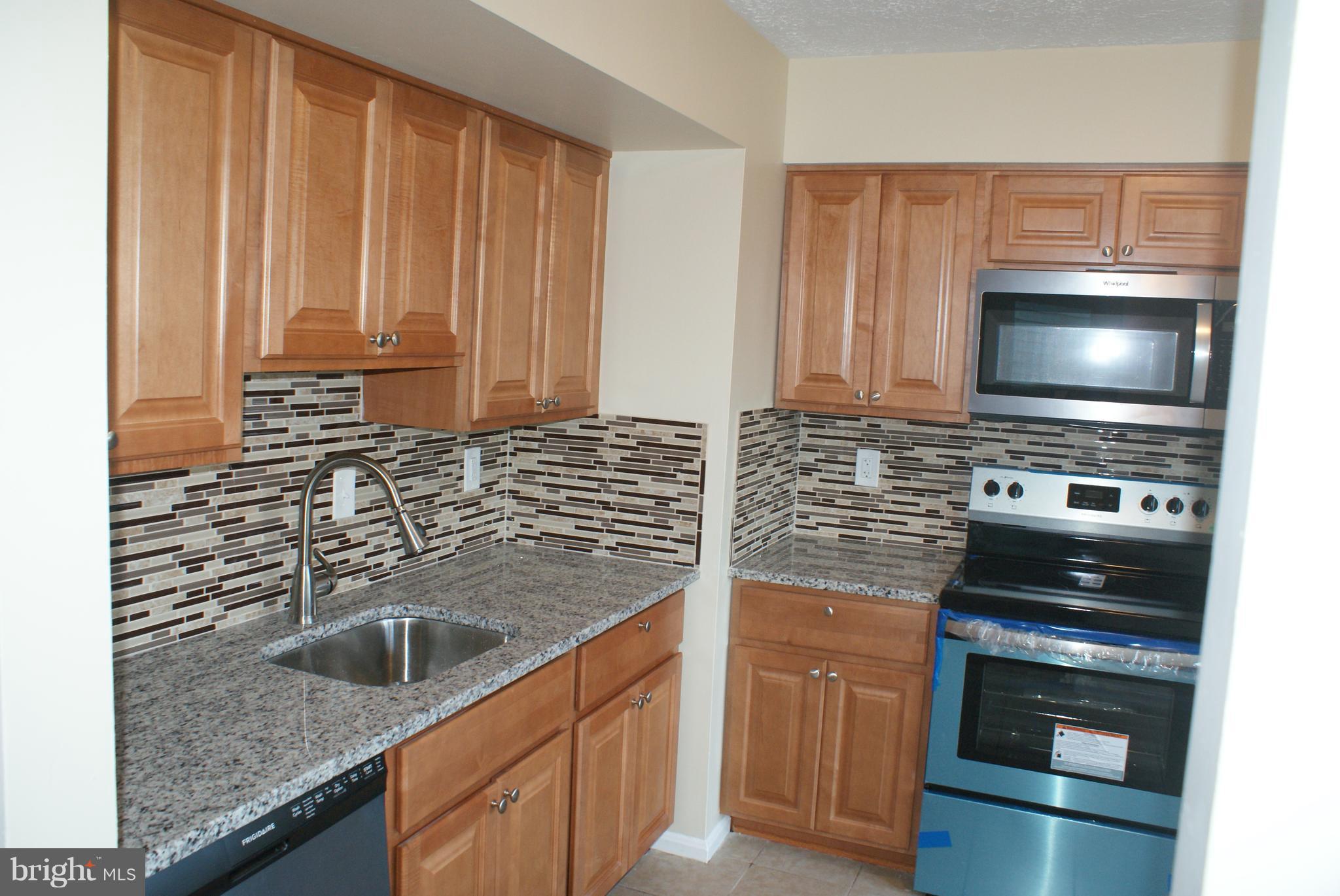 VALLEY STREAM ESTATES - Residential