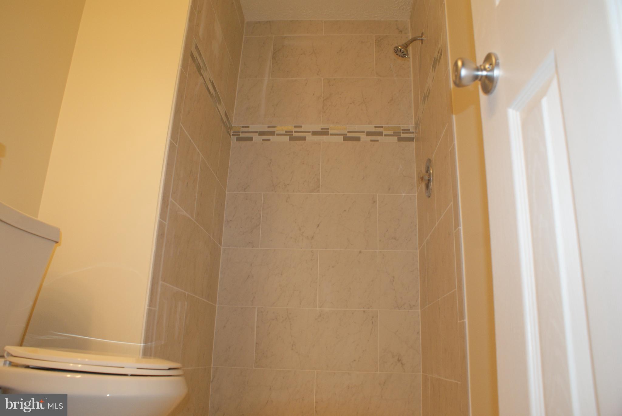 VALLEY STREAM ESTATES - Residential