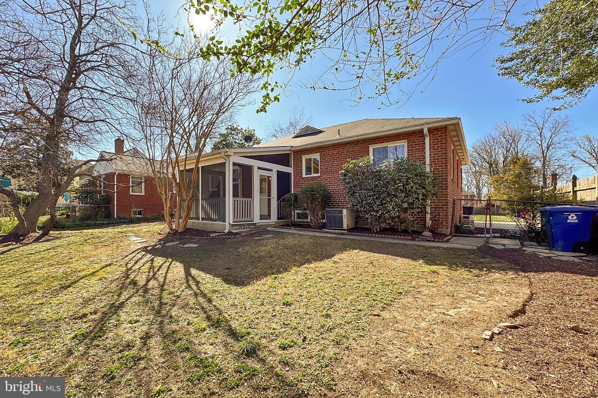 GLENCARLYN - Residential