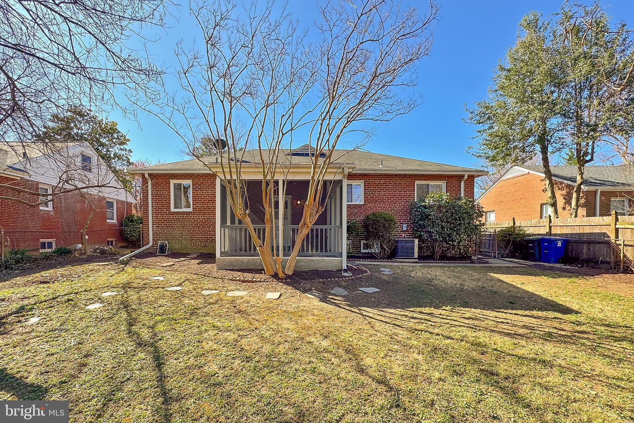 GLENCARLYN - Residential