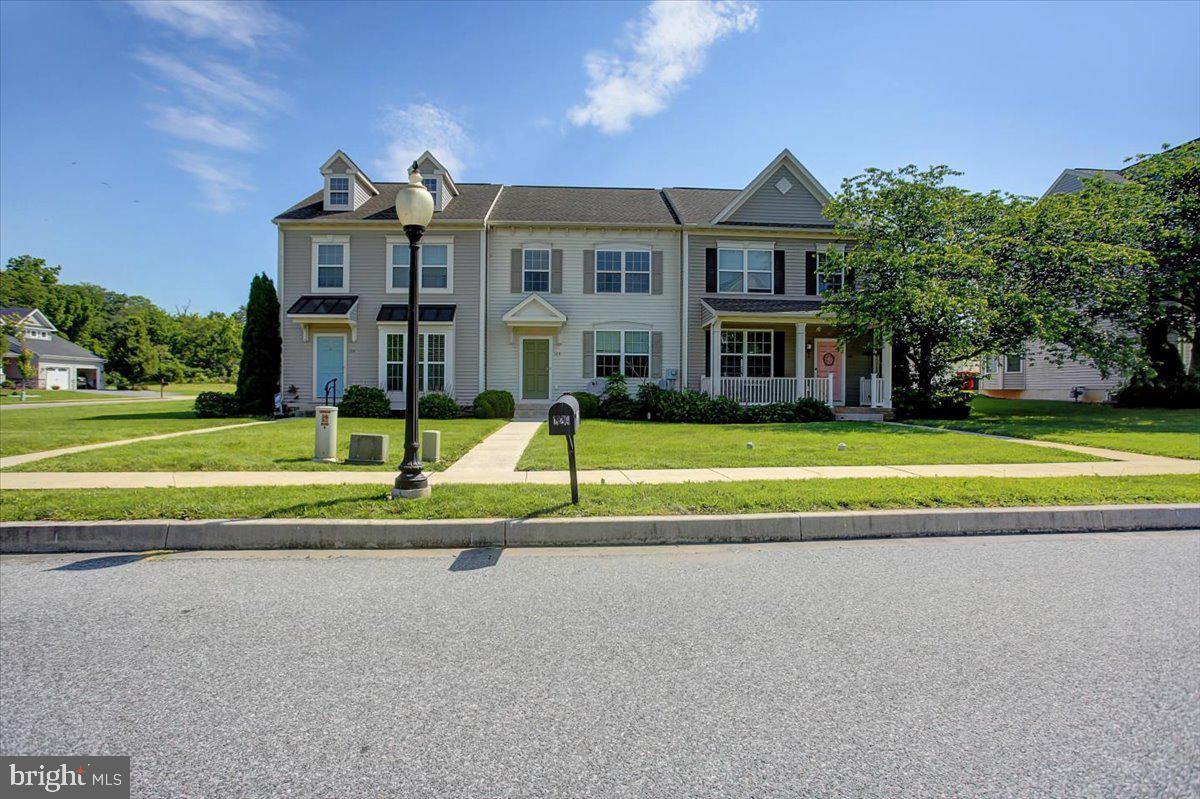 123 DEERFIELD LANE