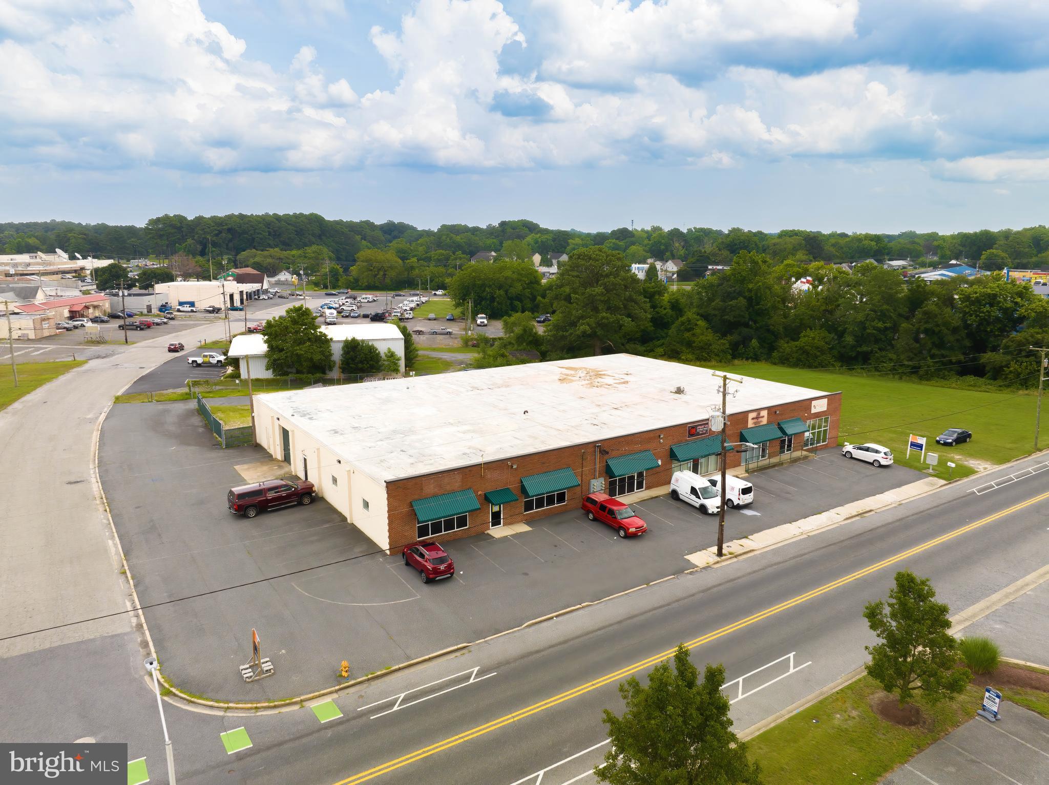 Property Description -
Space will be available December 1st 2024 or possibly earlier. Space is currently being used by the Tenant for overflow book warehousing. See floor plan for layout. These will be removed prior to vacancy. The property has C-1 General Commercial zoning, the widest category in Salisbury, that allows for a huge variety of uses. The property has shared dock-high access with secured gated fence access at the rear that allows for tractor-trailer loading and unloading. There are two loading docks on a common corridor. Fenced & paved rear parking area yard with an automatic gate and ample on-site parking. There is also an additional acre of land to the south of the property which can potentially be used for parking. --------
Location Description
Corner of Northwood Drive and Alexander Ave. UnIt 103. Far-right unit.
----- Highlights
- High-quality industrial-service neighbors
- 2 Position Loading Dock
- Fenced Yard for added security
- Conveniently located one block from Route 13
- Within the Wicomico County Enterprise Zone
- Versatile flex building for office and warehouse use -----------