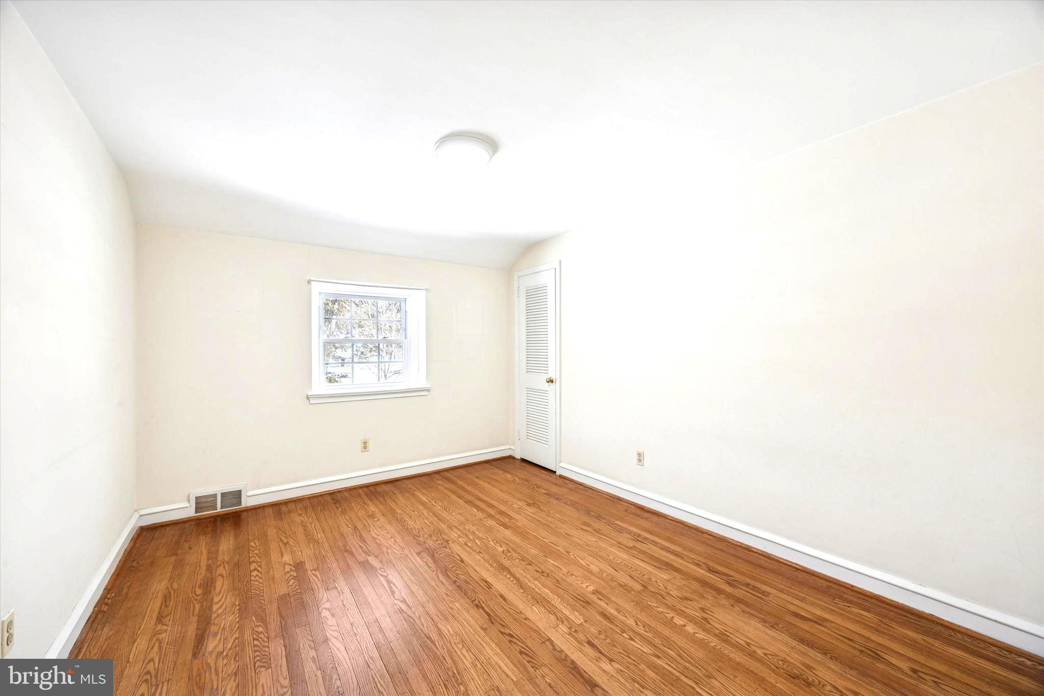 WALLINGFORD HILLS - Residential