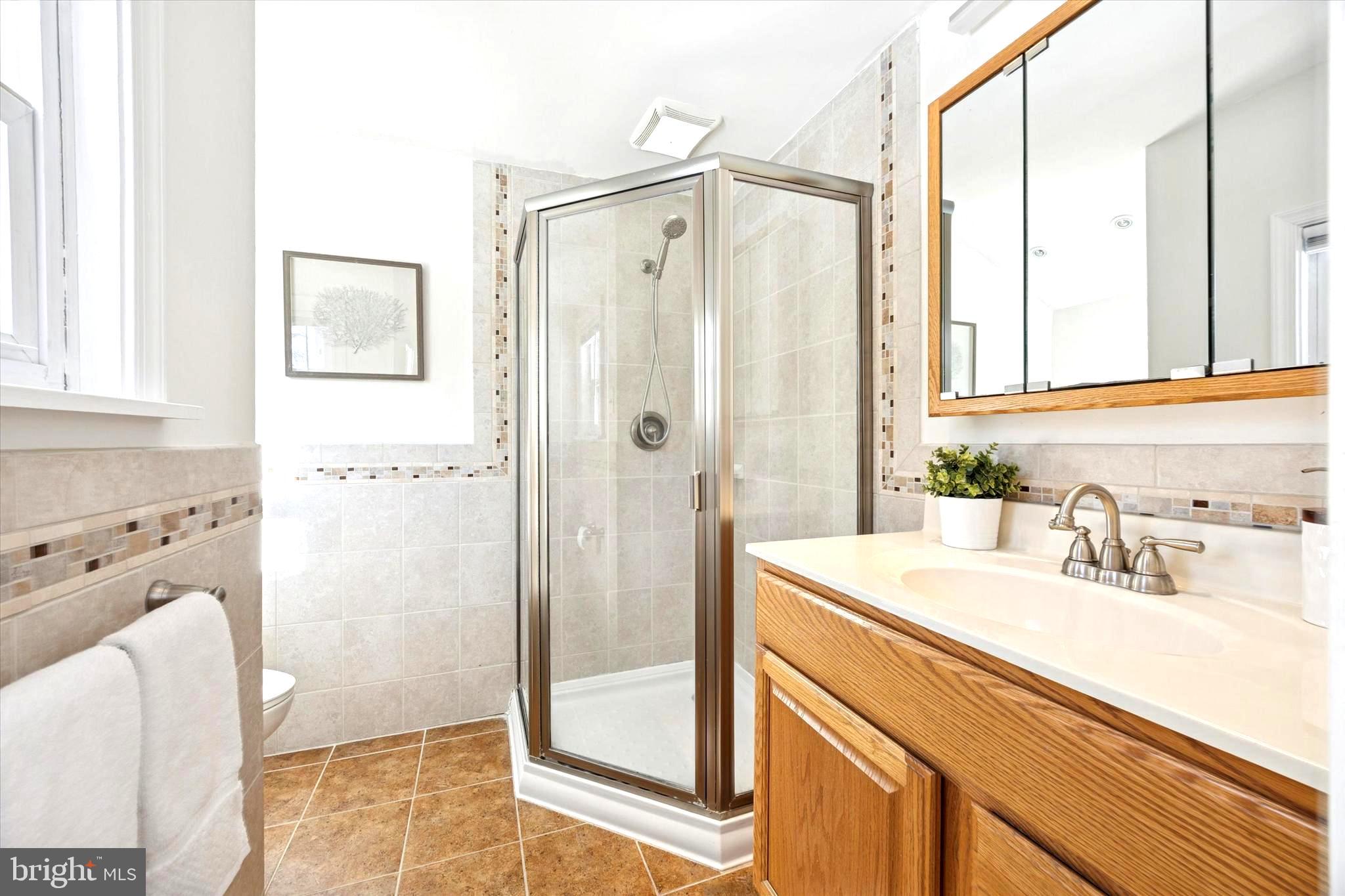 WALLINGFORD HILLS - Residential