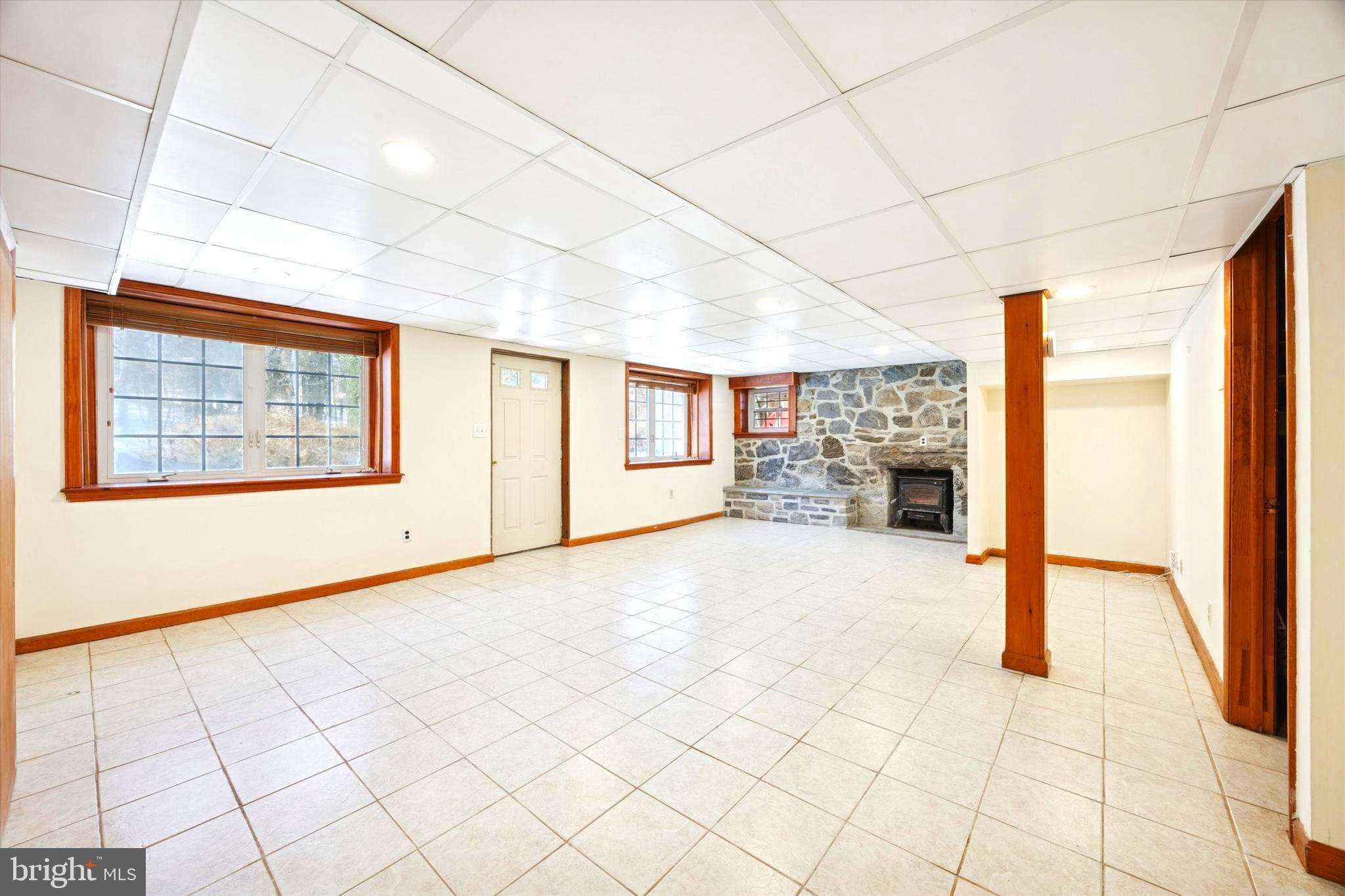 WALLINGFORD HILLS - Residential