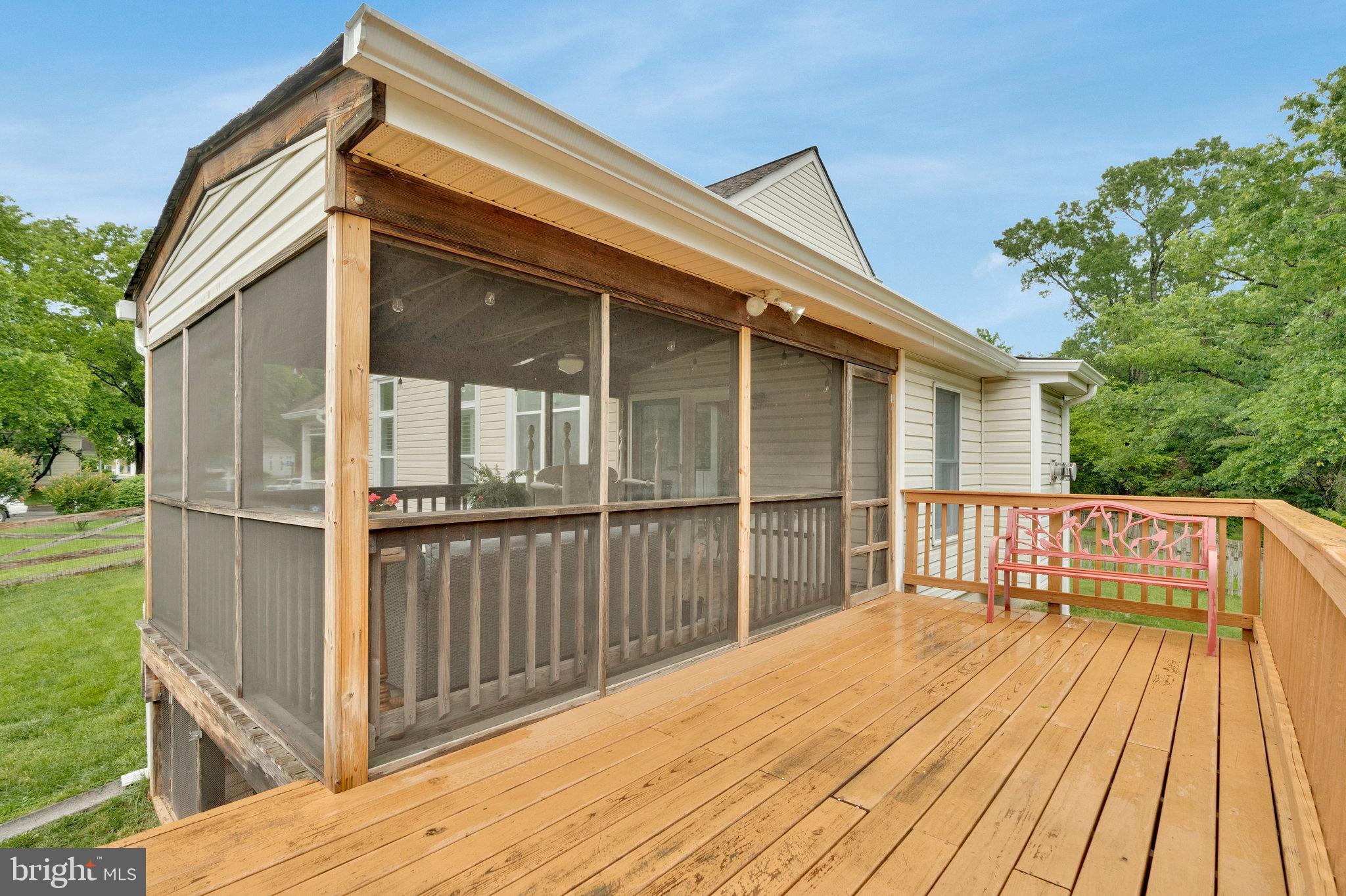 COUNTRYSIDE - Residential