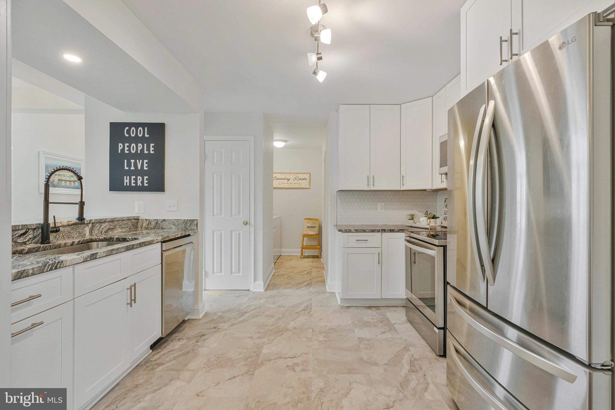 COUNTRYSIDE - Residential