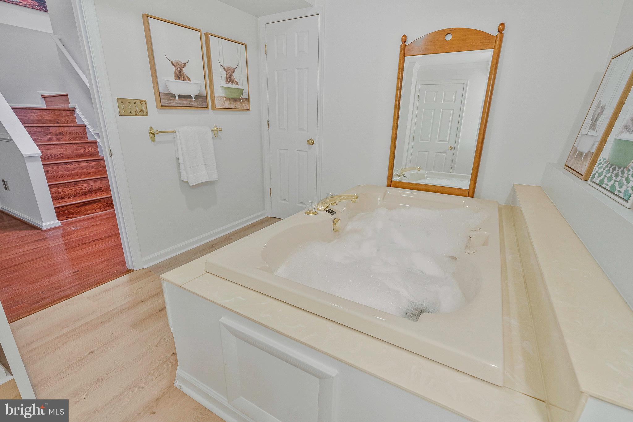 COUNTRYSIDE - Residential