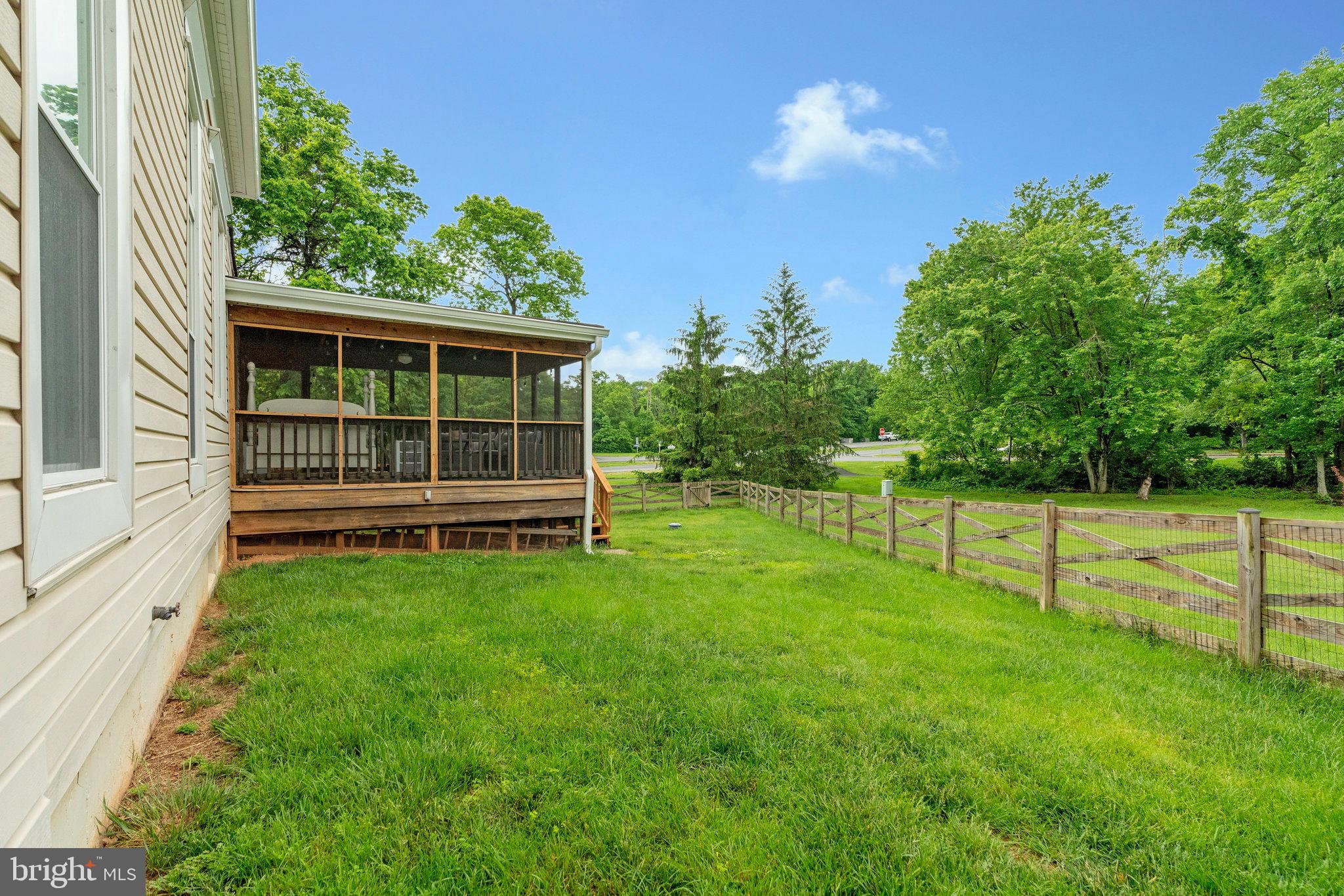 COUNTRYSIDE - Residential