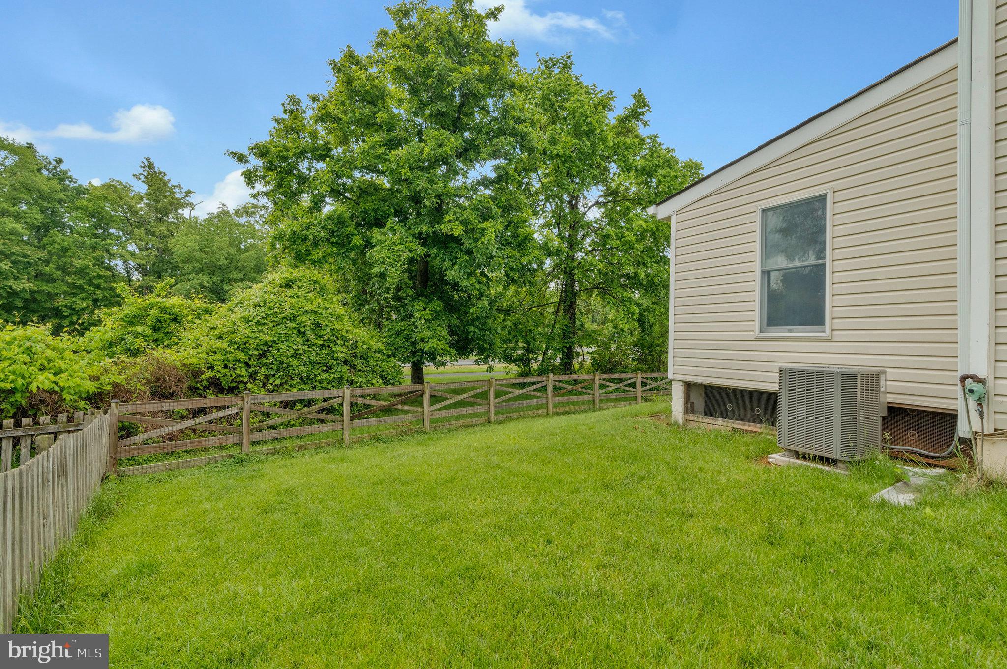 COUNTRYSIDE - Residential