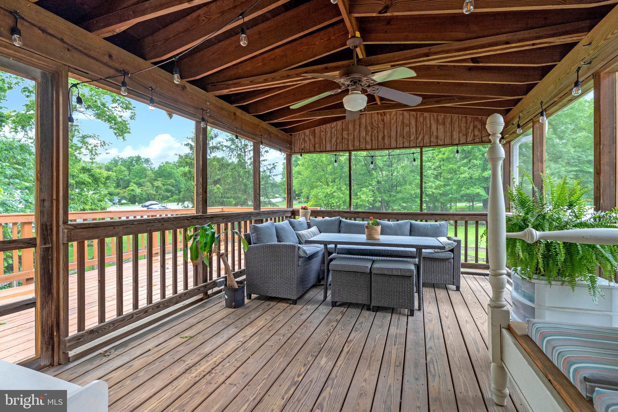 COUNTRYSIDE - Residential