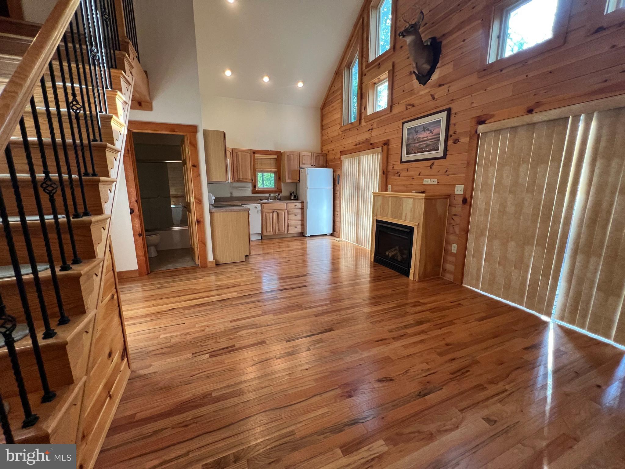 EAGLE MOUNTAIN - Residential