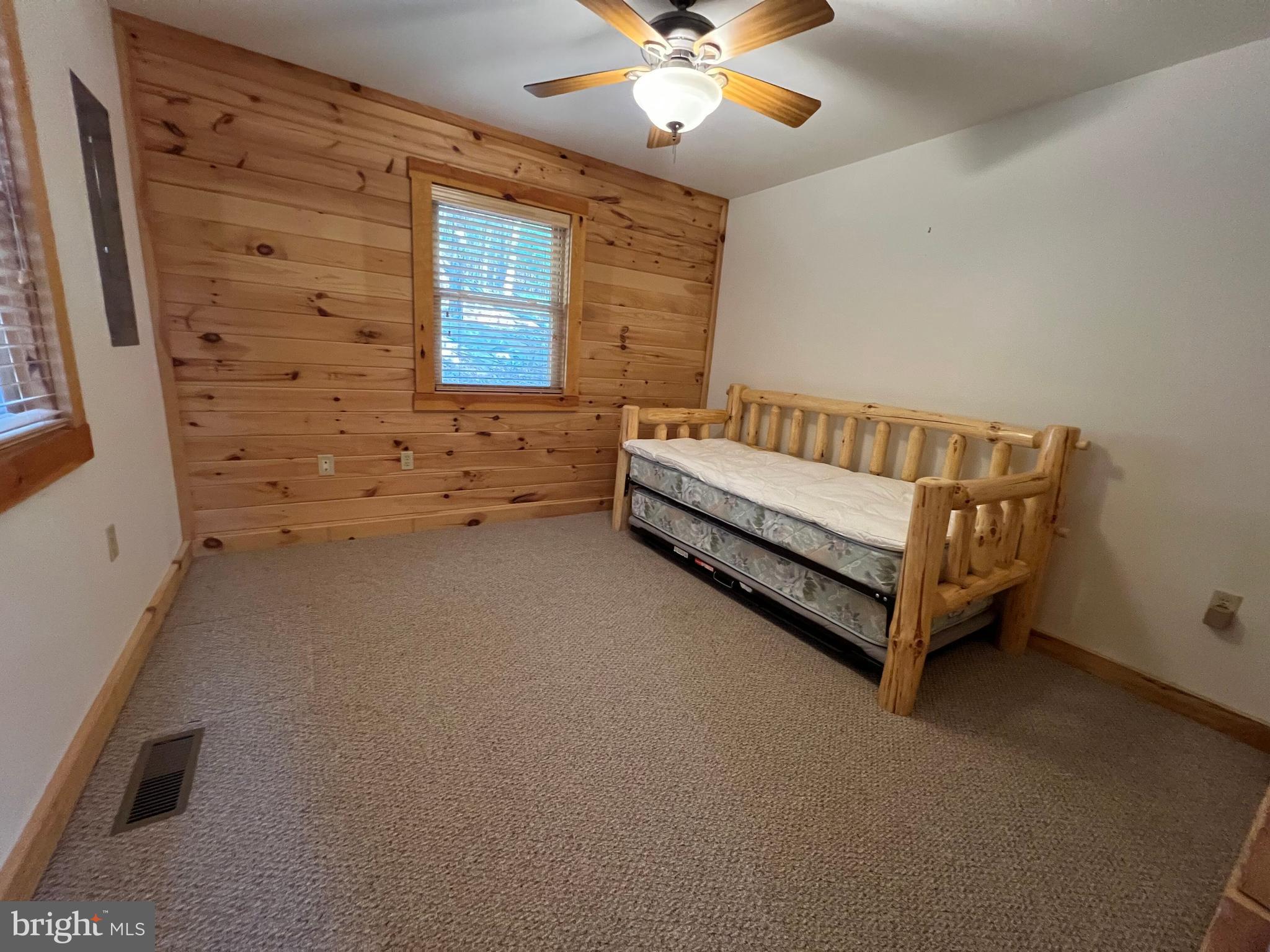 EAGLE MOUNTAIN - Residential