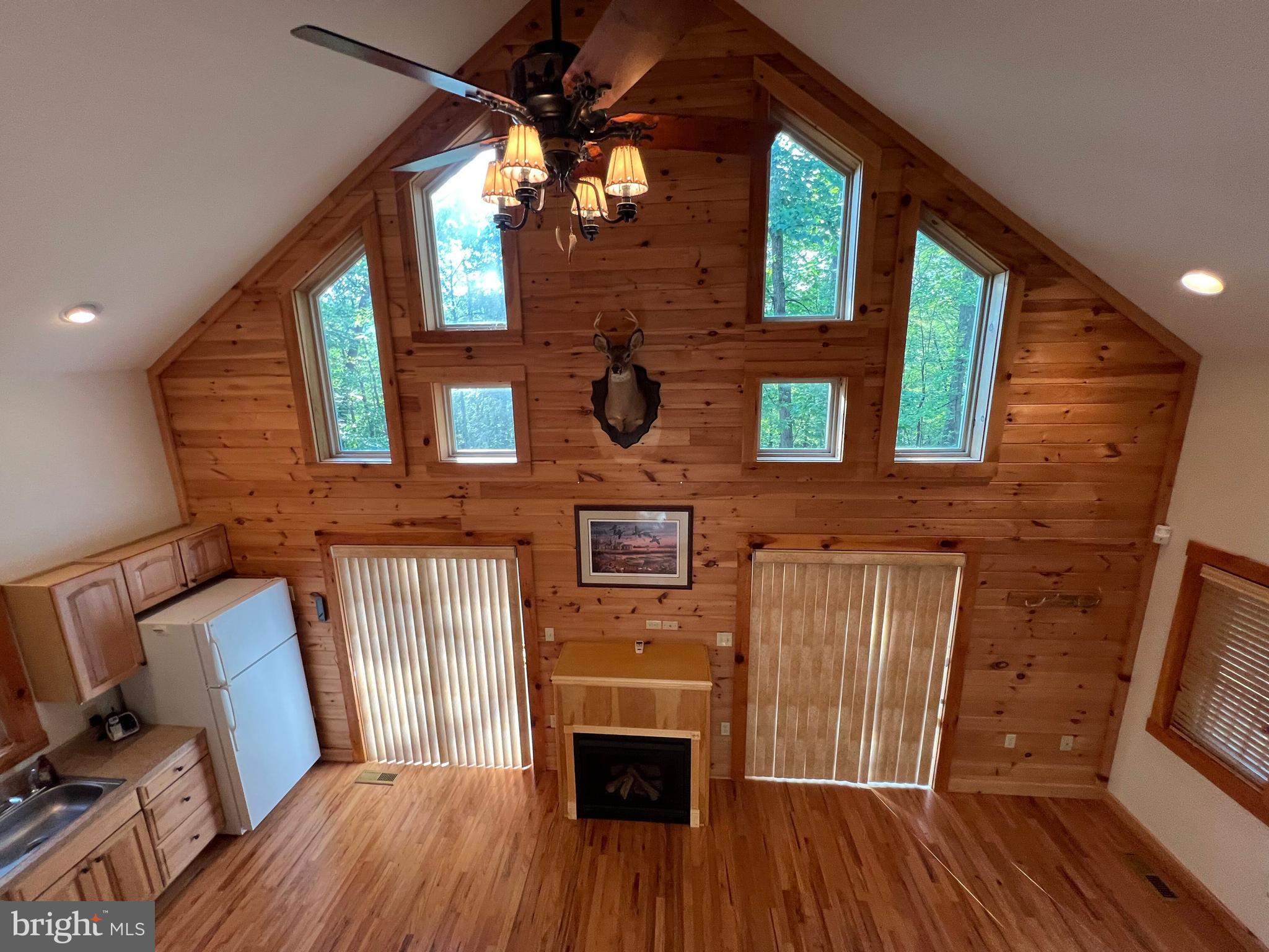 EAGLE MOUNTAIN - Residential