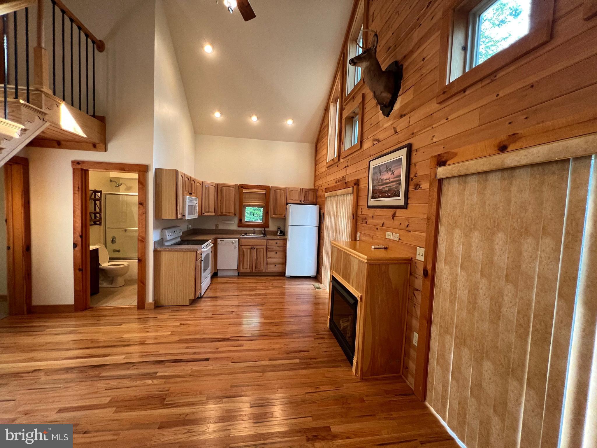 EAGLE MOUNTAIN - Residential