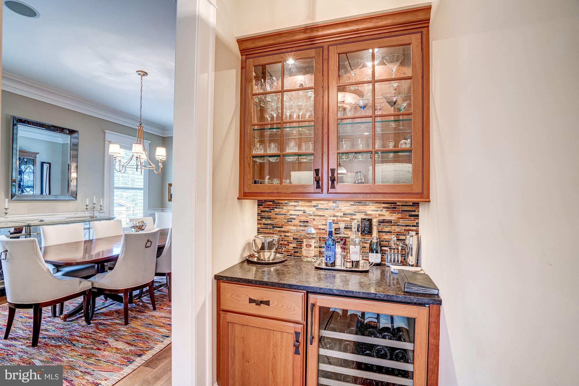 COUNTRY CLUB HILLS - Residential