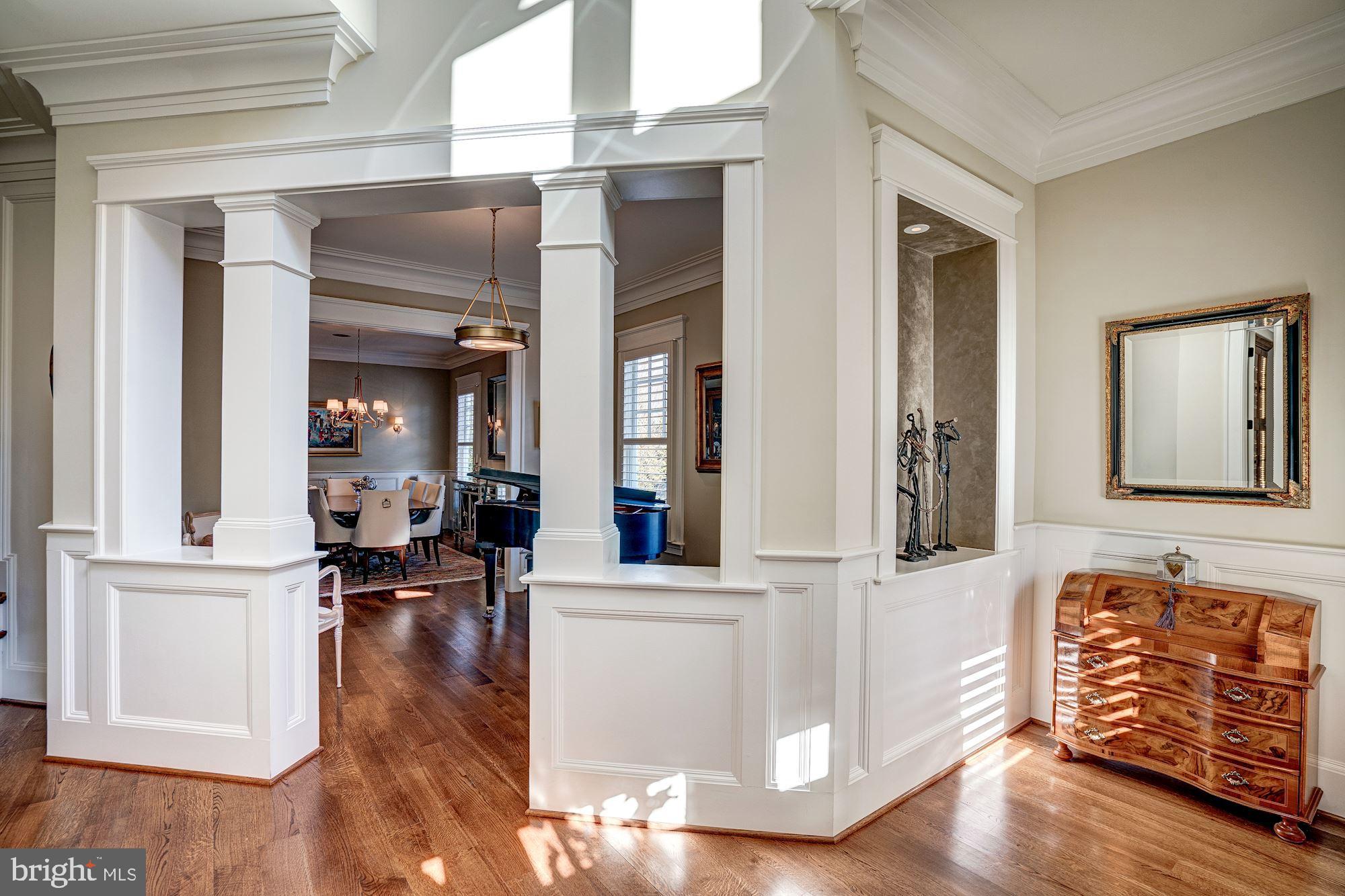 COUNTRY CLUB HILLS - Residential