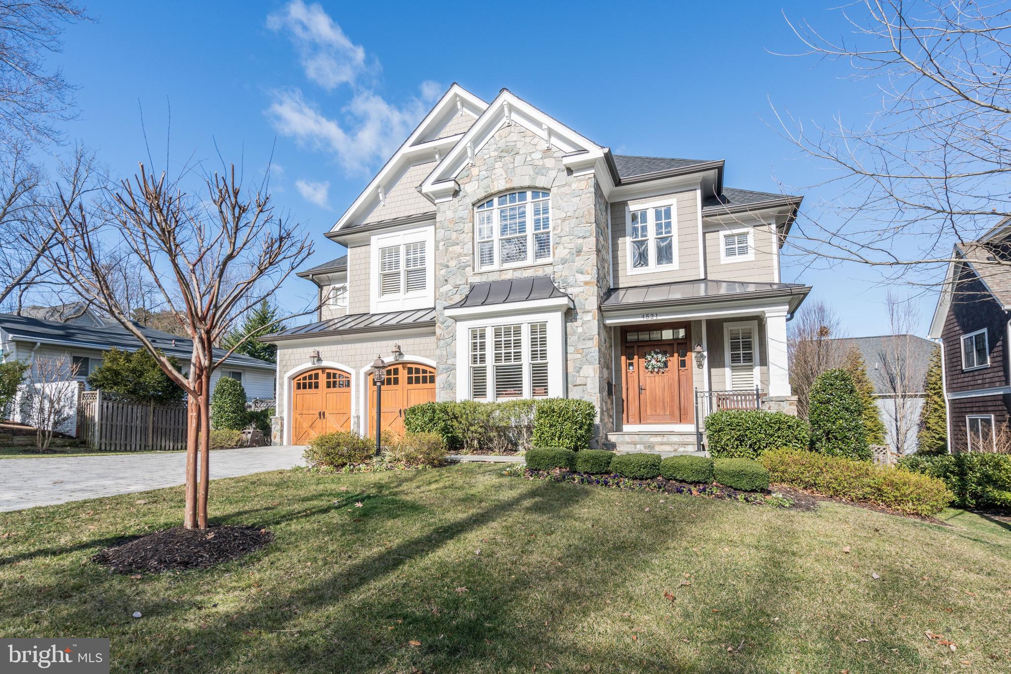 COUNTRY CLUB HILLS - Residential