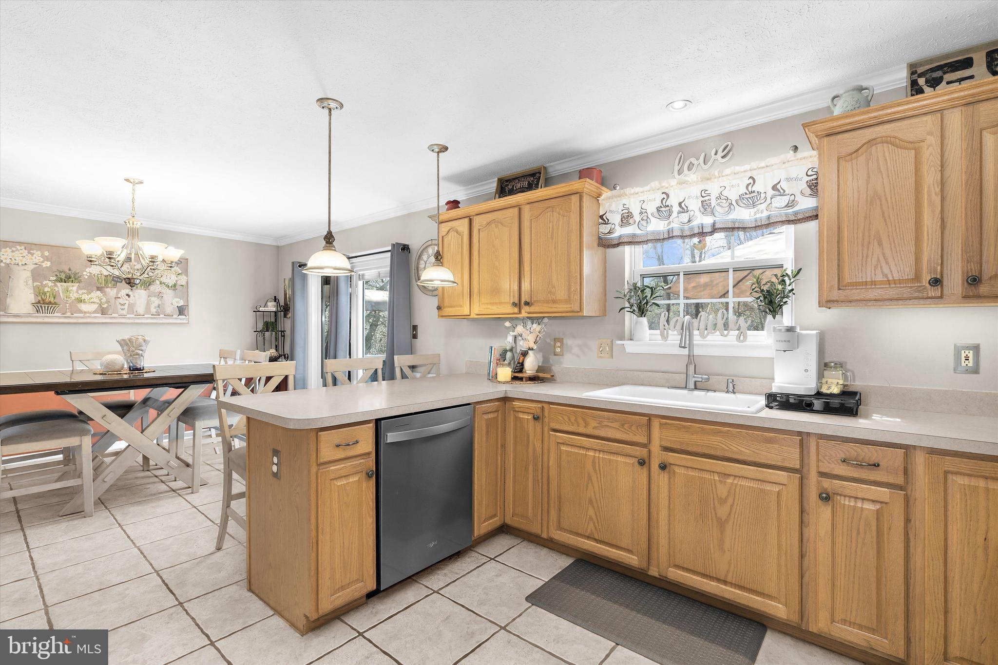 BEACHWOOD ESTATES - Residential