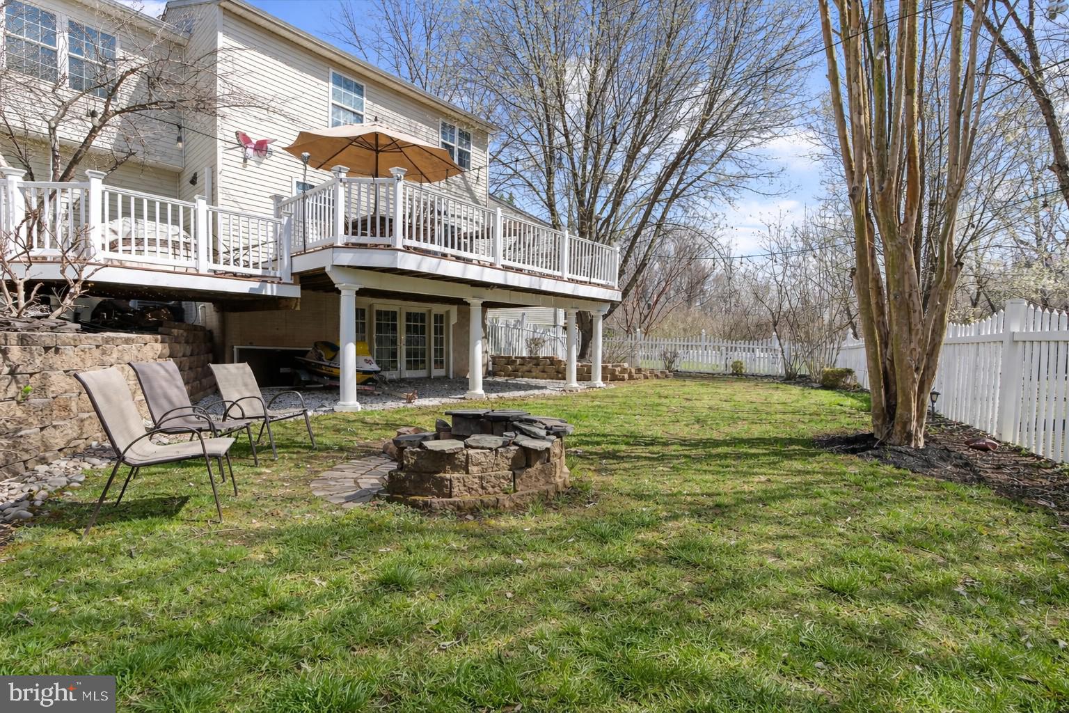 BEACHWOOD ESTATES - Residential