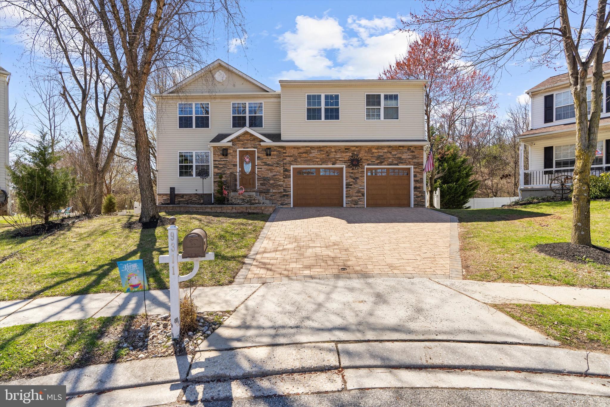 BEACHWOOD ESTATES - Residential