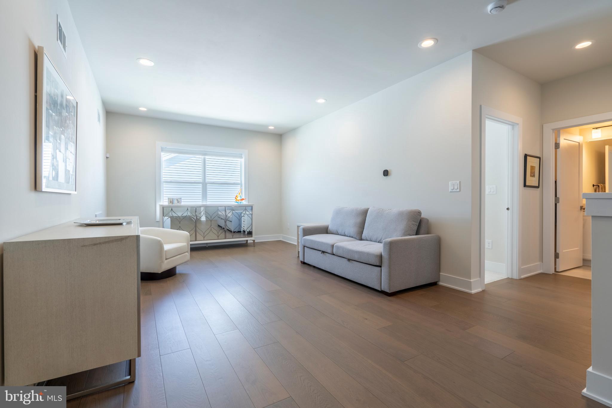 REGENCY AT WATERSIDE - Residential