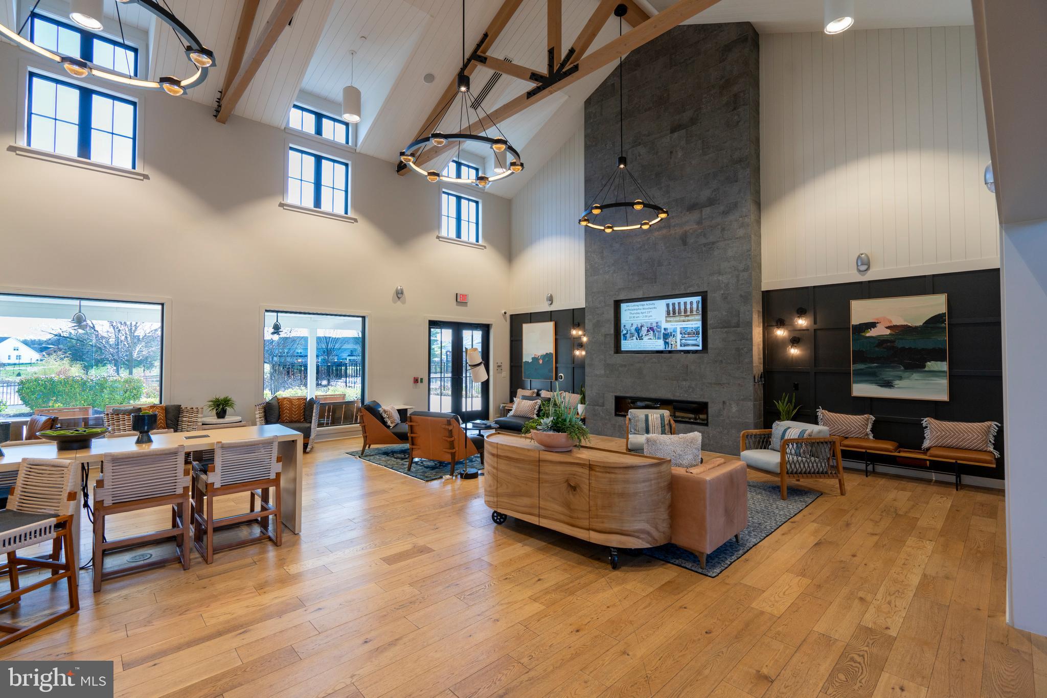 REGENCY AT WATERSIDE - Residential