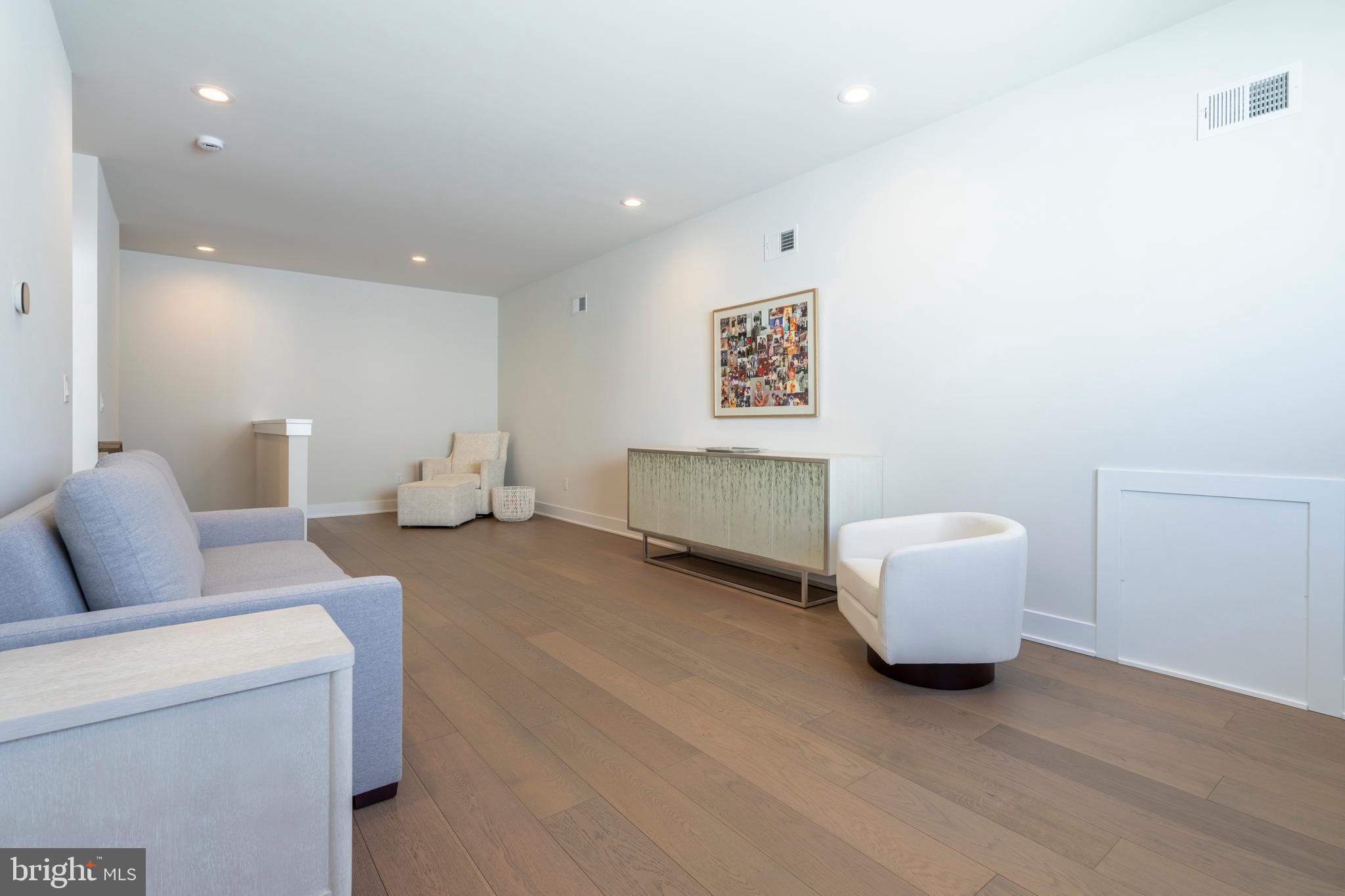 REGENCY AT WATERSIDE - Residential