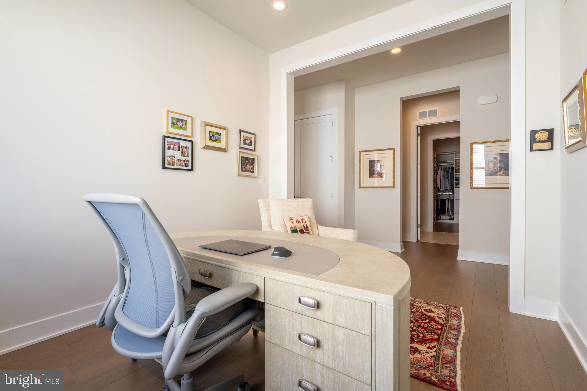 REGENCY AT WATERSIDE - Residential