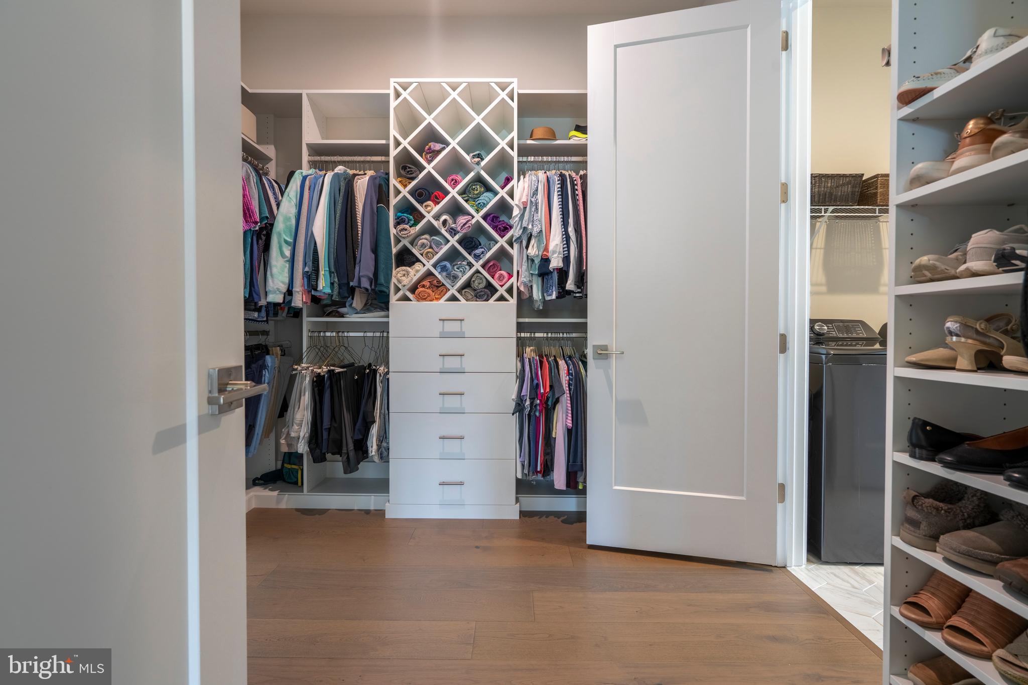 REGENCY AT WATERSIDE - Residential